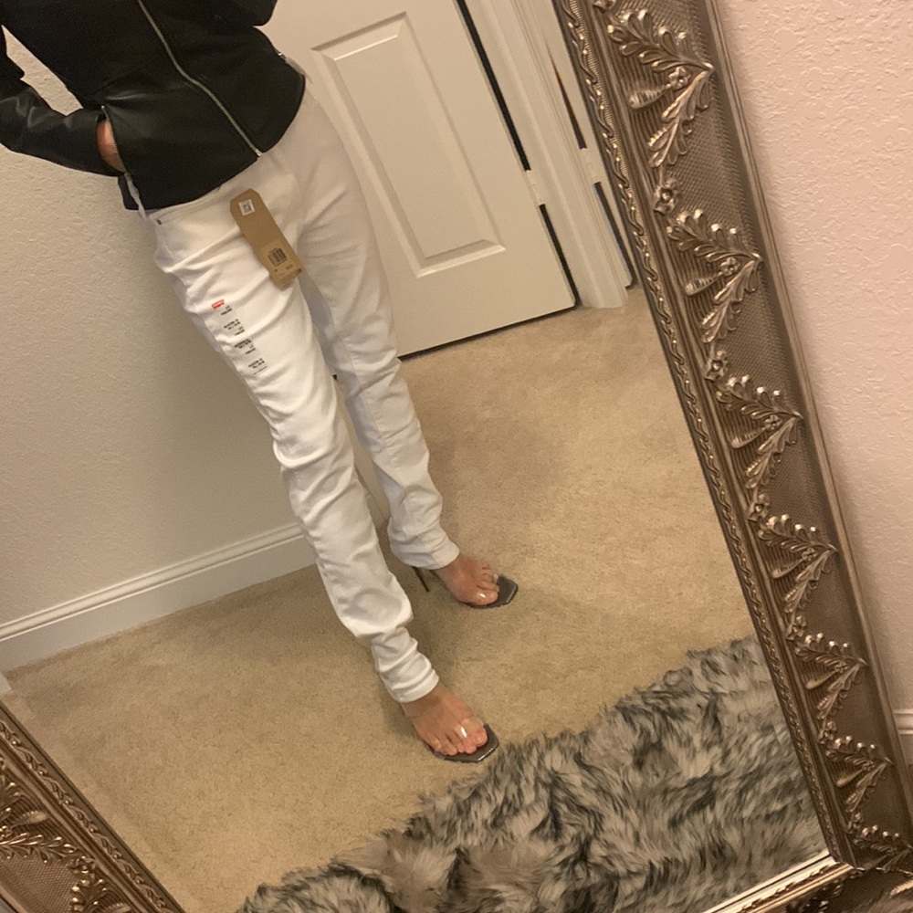 🔴Levi’s🔴 W30L30 711 Skinny mid rise slim through Hip and Thigh - Picture 1 of 17